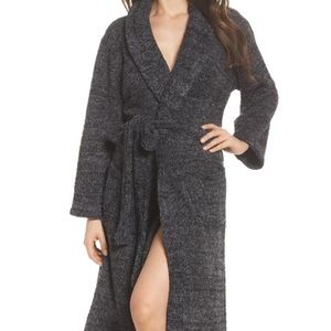 Cozy Bath Robe - black and white